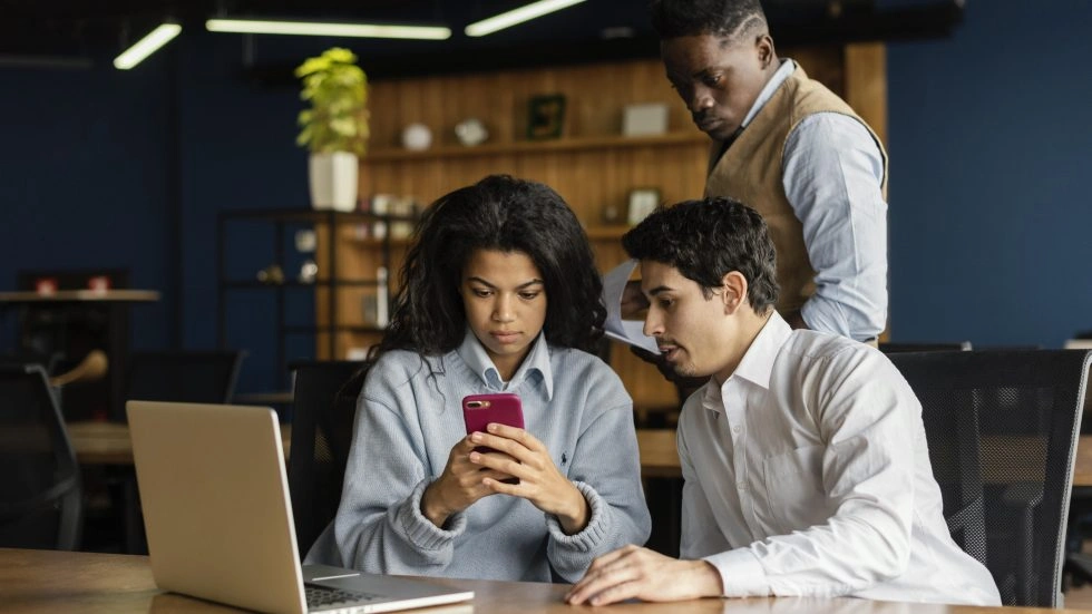 Who Uses VirtuelSMS?